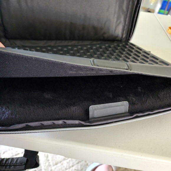 Incase Reform Tensaerlite Brief (13") - Picture 4 of 4